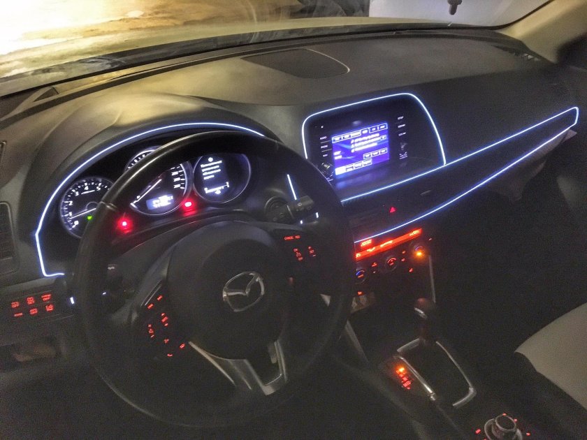 Мазда СХ-5 контурная подсветка