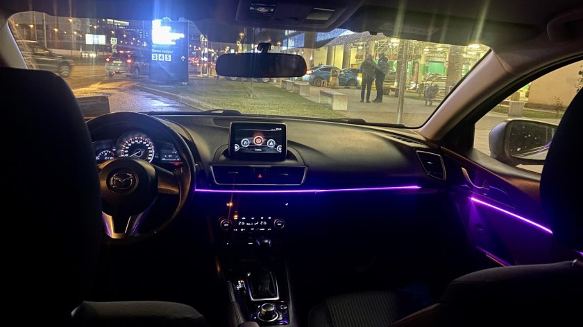 Mazda 3 BK подсветка салона