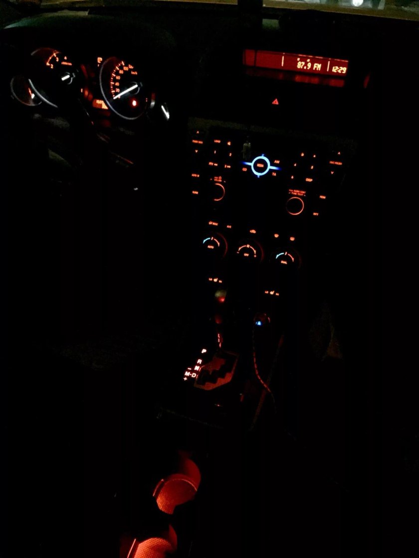 Подсветка зоны КПП Мазда 3 БК