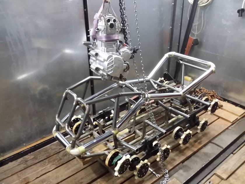 Вездеход гусеничный бп1