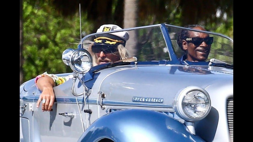 Мэттью Макконахи пляжный бездельник