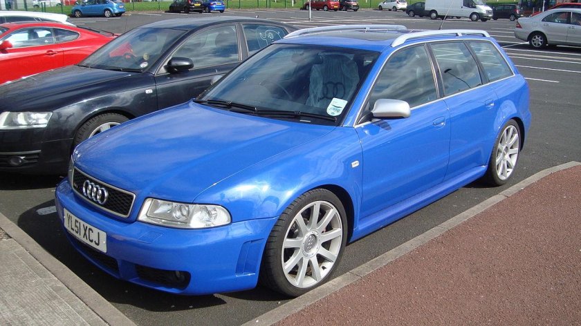 Audi rs4 2001