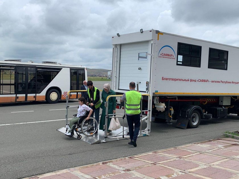 Амбулифт в аэропорту