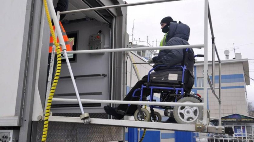 Амбулифт в аэропорту