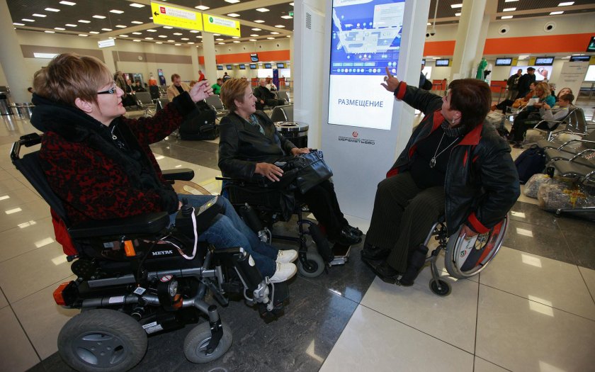 Инвалиды в аэропорту Шереметьево
