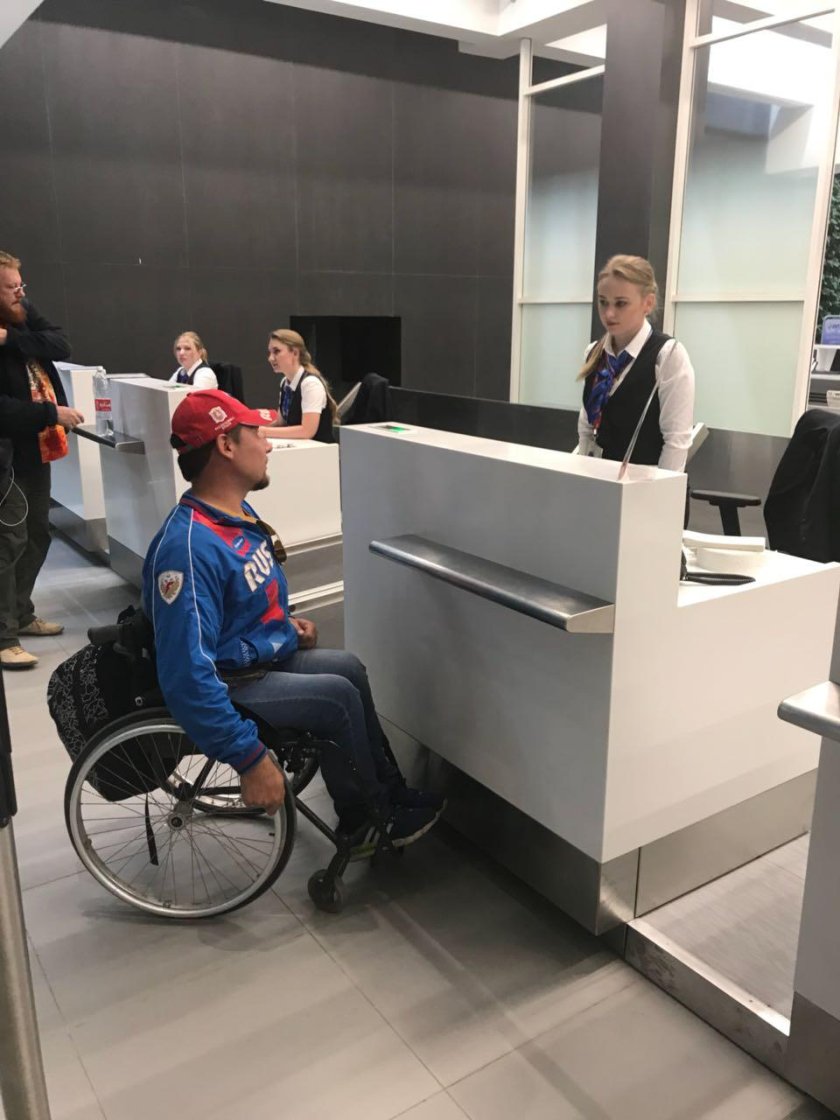 Инвалиды в аэропорту Шереметьево