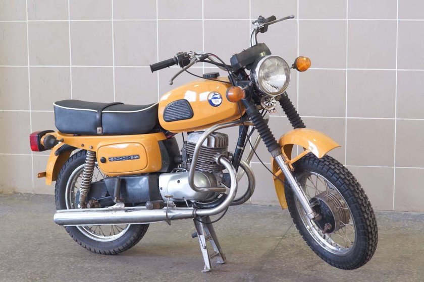 Мотоцикл Восход 3м 01