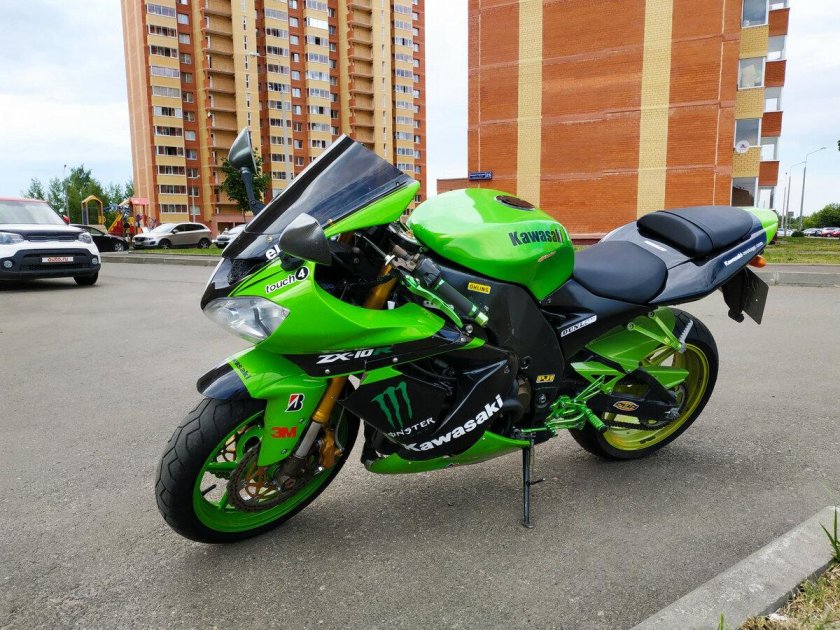Kawasaki Ninja ZX-10r 2004