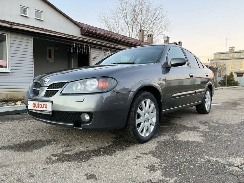 Nissan Almera 2003