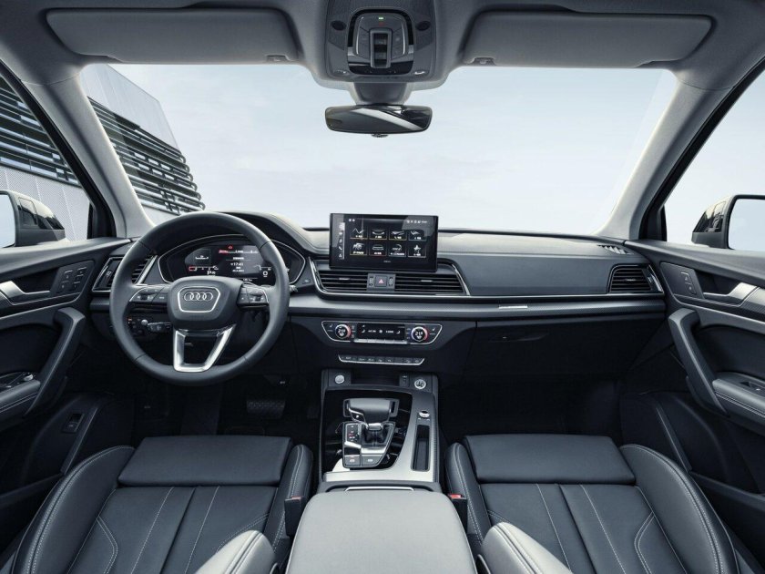 Новая Audi q5 2022