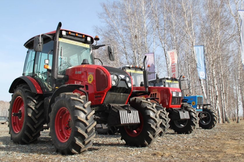 Трактор МТЗ 1222