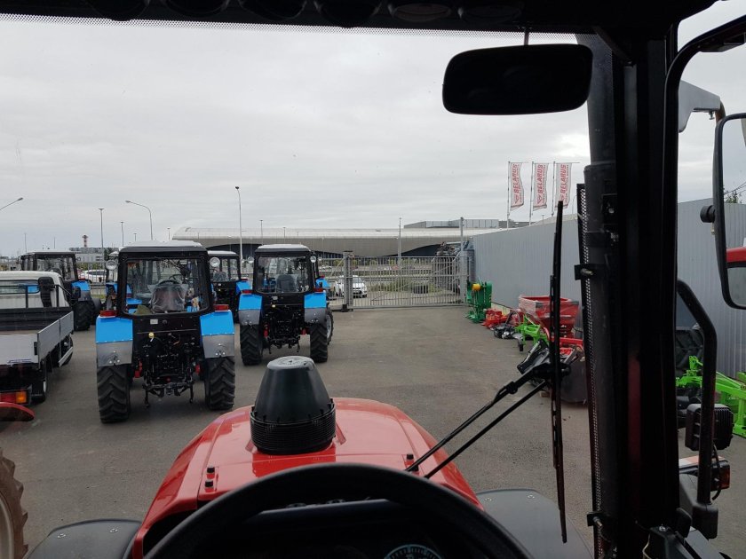 МТЗ 1222.3 салон