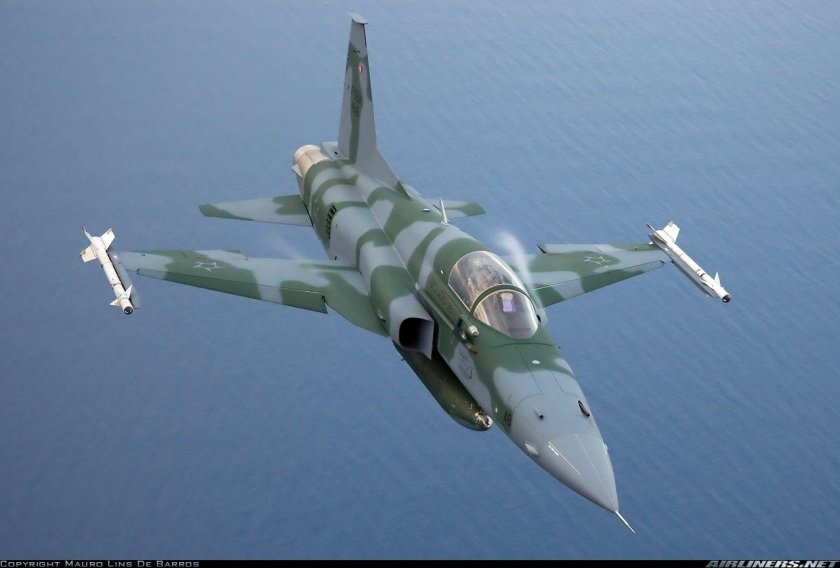 Истребитель ф5