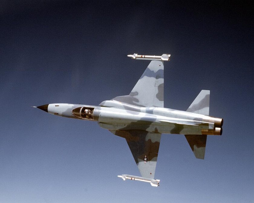 Истребитель f-5e