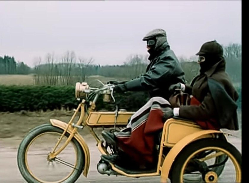 Шерлок Холмс 20 век начинается мотоцикл