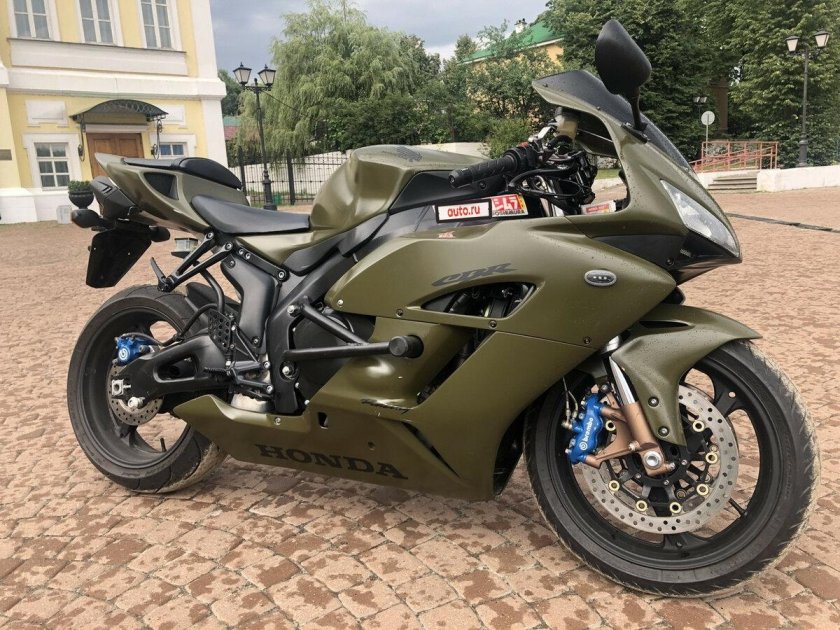 Хонда 1000 кубов