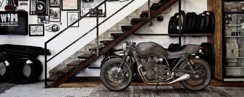 Харлей Дэвидсон в лофт интерьере