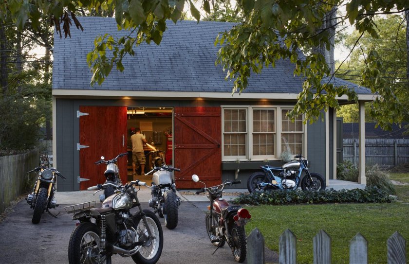 Гараж для мопеда