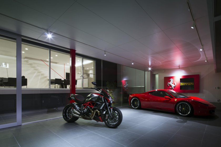 Красивый гараж