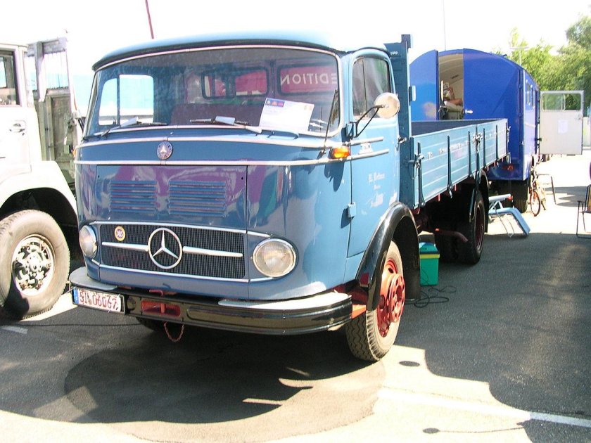 Mercedes-Benz l710