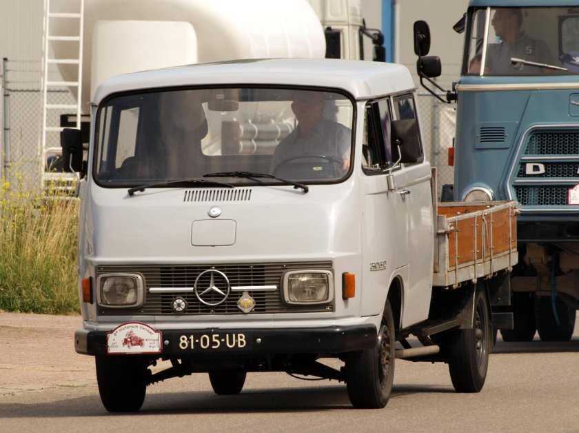 Mercedes-Benz l206d