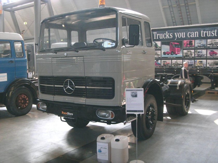 Mercedes Benz 1624