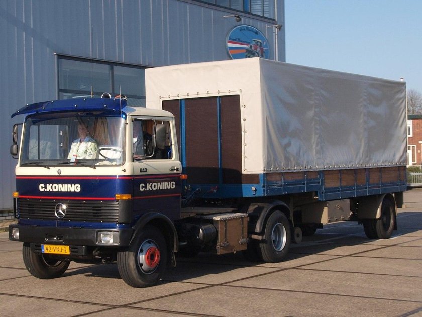 Мерседес Бенц LP 813