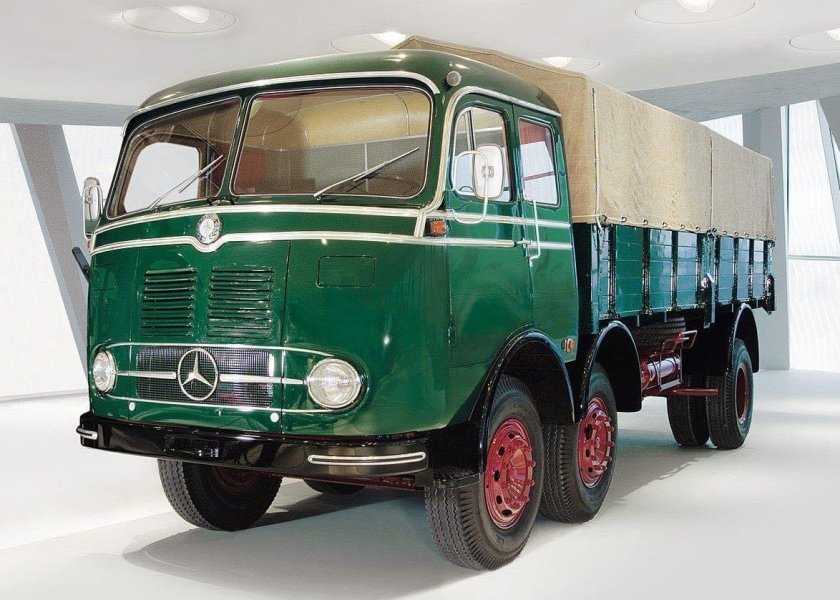 Mercedes-Benz lp333 1958 г.