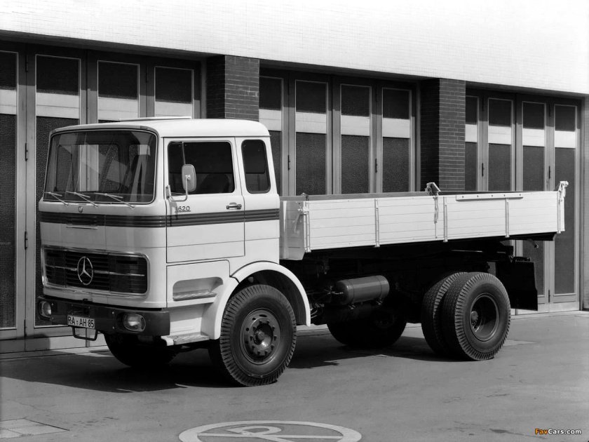 Mercedes Benz LP 1213