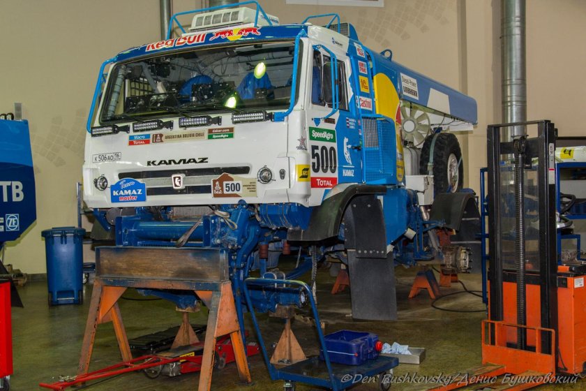 КАМАЗ мастер внутри кузова