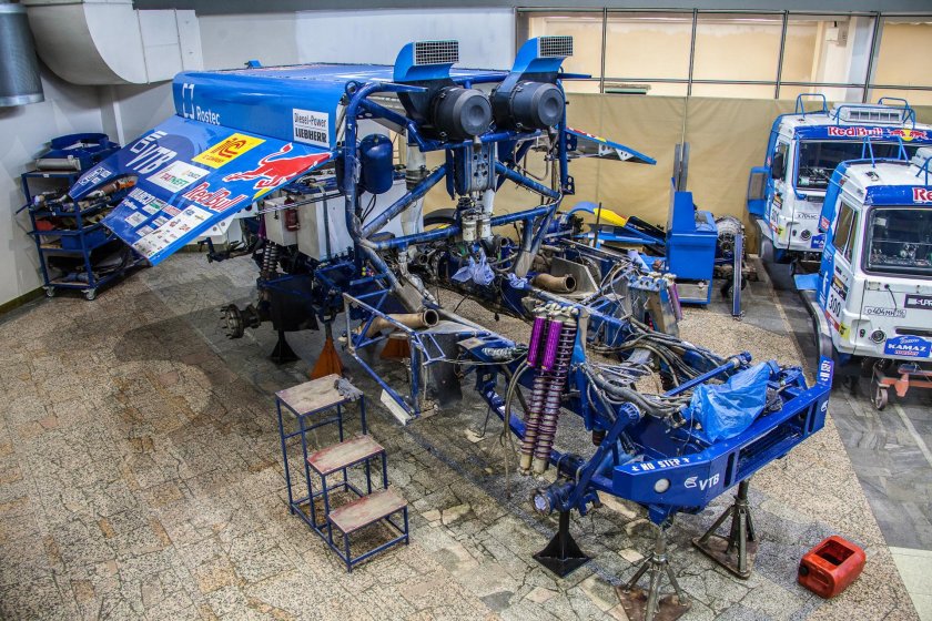 КАМАЗ мастер 43509 двигатель