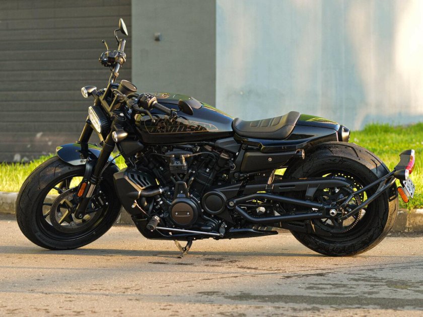 Харлей Дэвидсон 2022