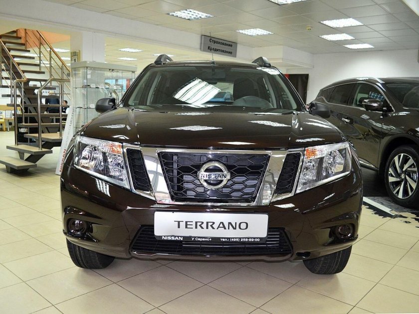 Ниссан Террано коричневый