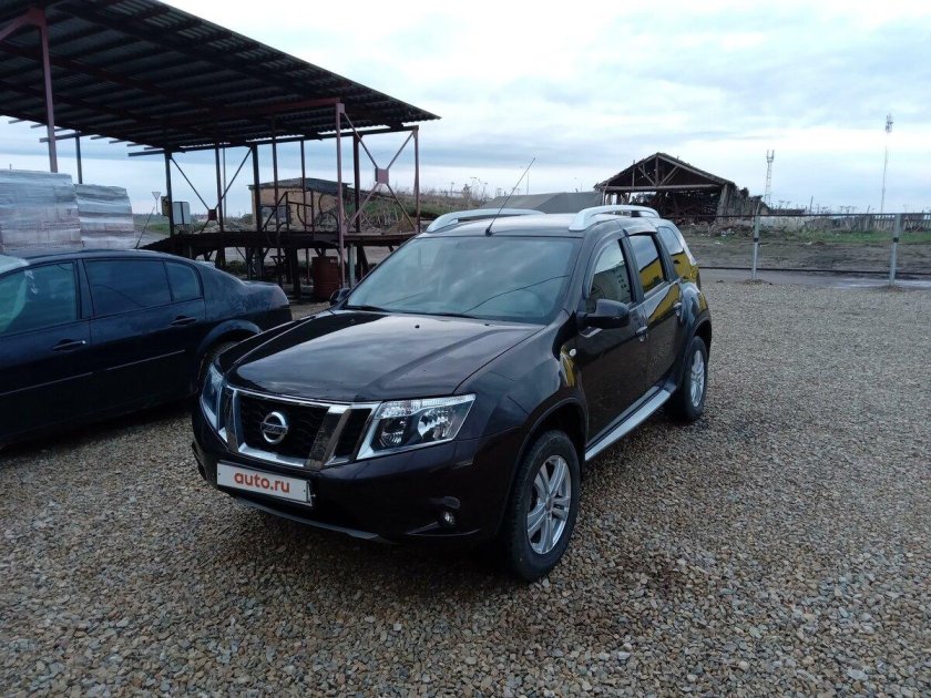 Ниссан Террано 2015