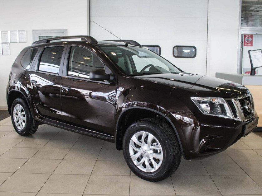 Ниссан коричневый металлик