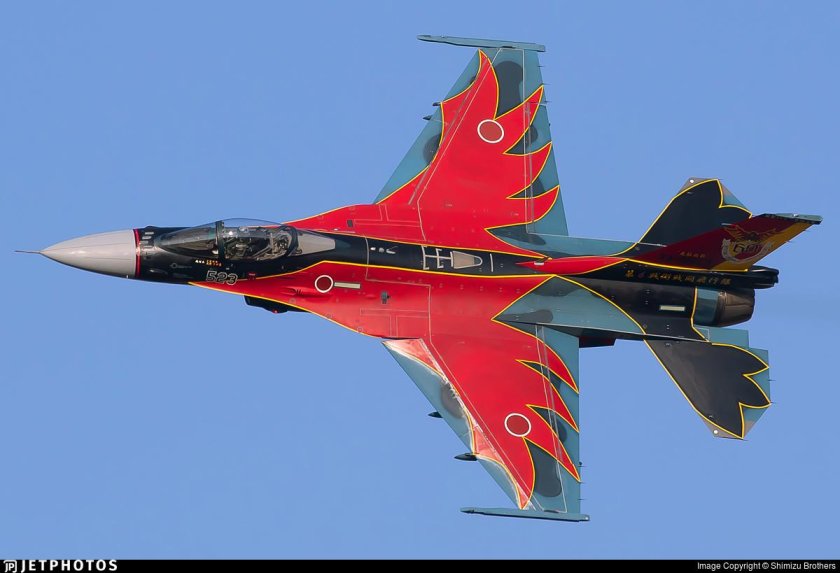 Японский истребитель Mitsubishi f2