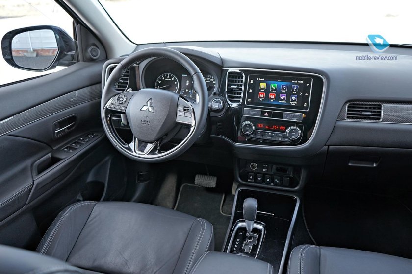 Outlander 2014 салон