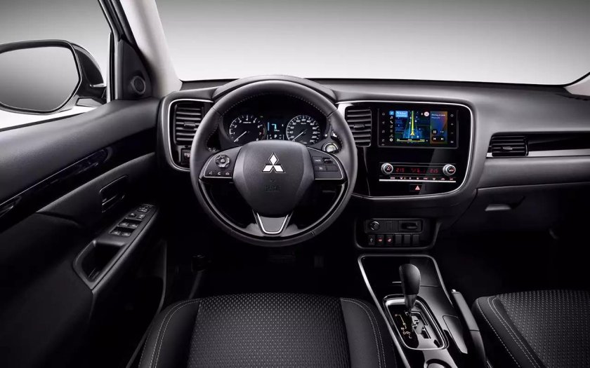 Мицубиси Аутлендер 2020