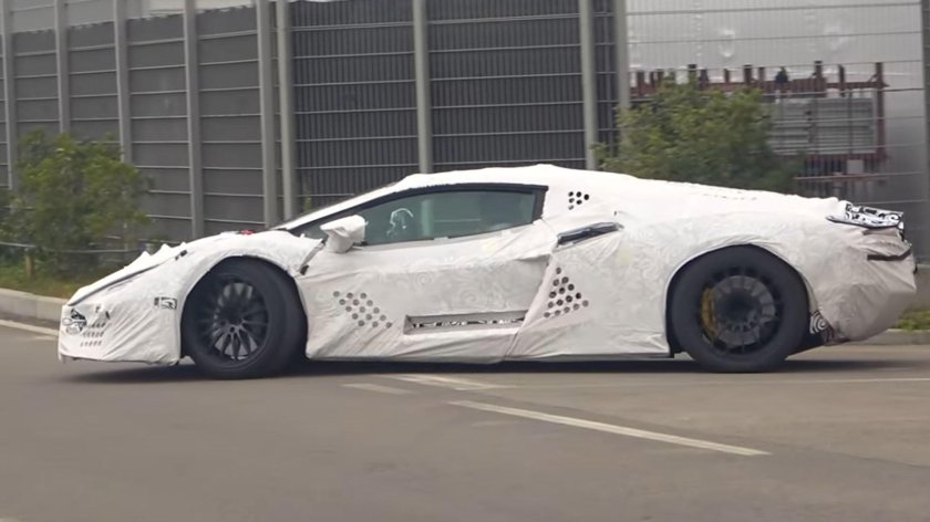 Ламборджини 2022