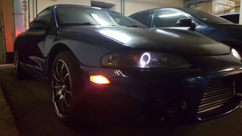 Фары Мицубиси Эклипс 2g