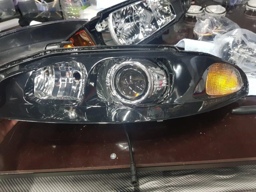 Фары Mitsubishi Eclipse 2g