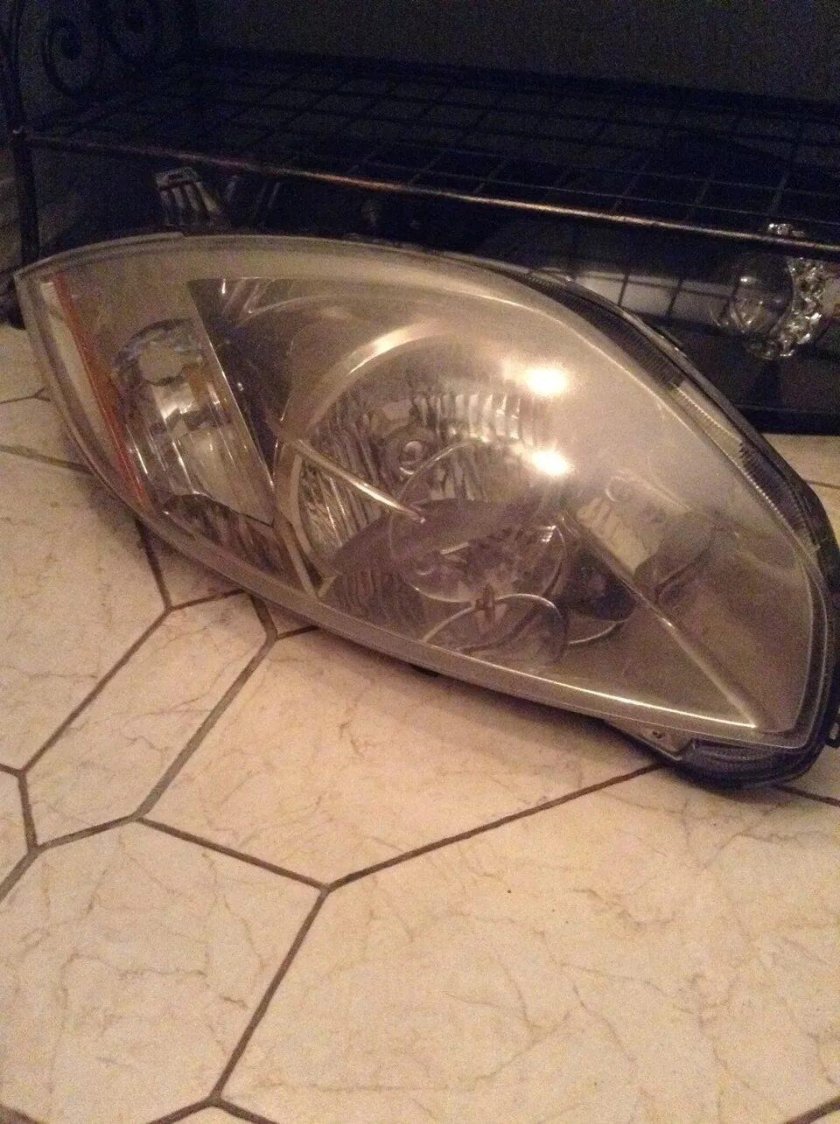 Стекла фар Митсубиси Эклипс 4