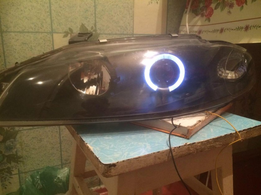 Фары на Эклипс 2