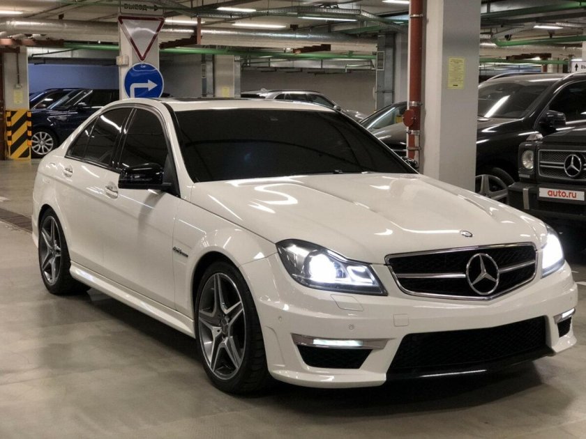 Мерседес w204 AMG