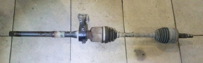 Привод колеса правый Kia Sportage 3