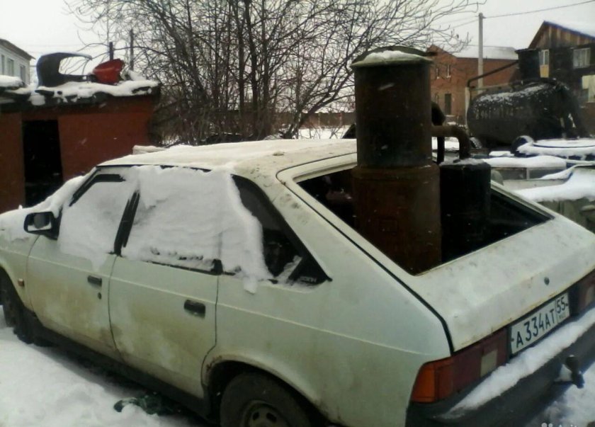 Автомобиль на дровах