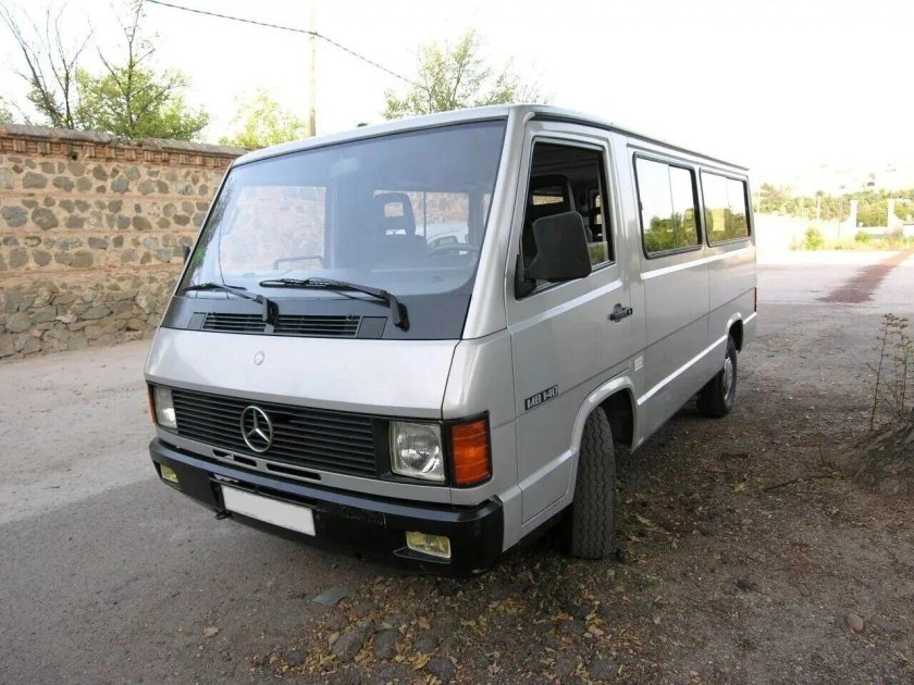 Мерседес мб100д