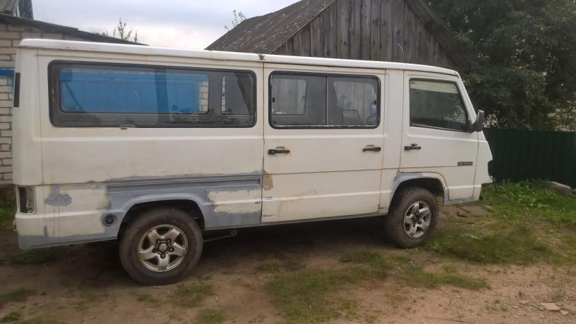 Mercedes-Benz mb100/mb140