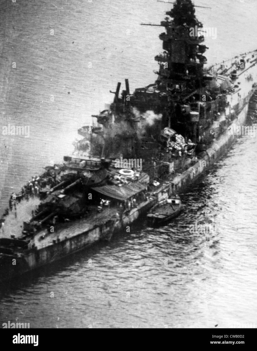 Линкор Нагато после атомного взрыва