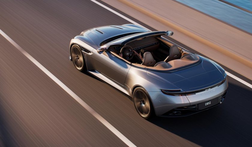 Aston Martin db12 volante 2024